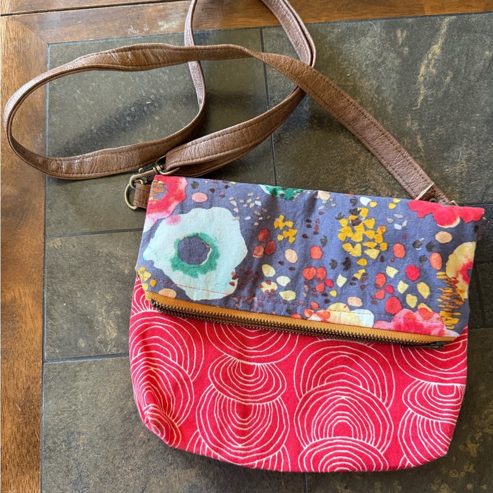 Red, white and floral Crossbody Bags with Durable Fabric and Fun Patterns